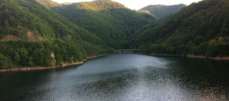 Lacul Tarnita